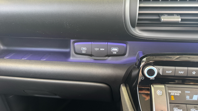 Hyundai INSTER 85kW 02 49kWh 5dr Auto Electric Hatchback